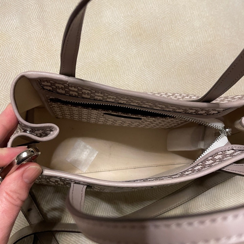 Kate Spade Link purse - Picture 3 of 3